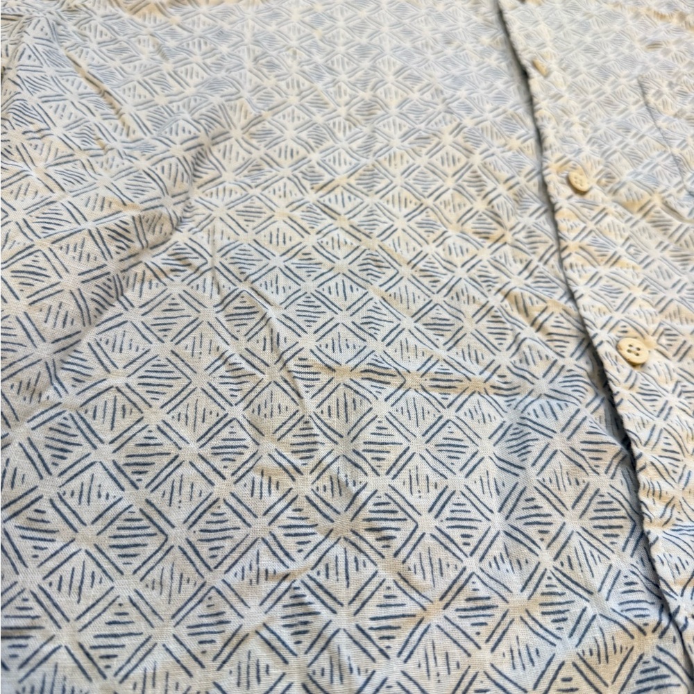 Faherty Geometric Button Down Short Sleeve Shirt.… - image 2